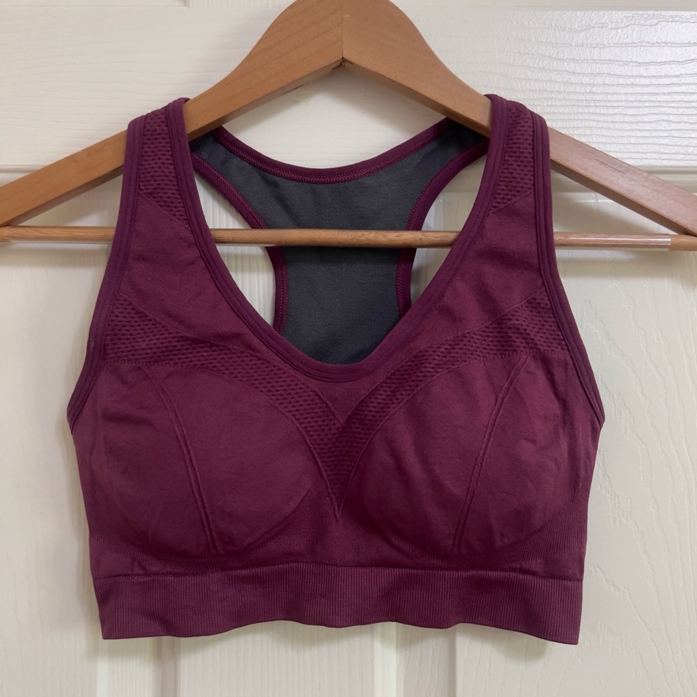 Women's Maroon Sports Bra for Yoga, Working Out, Etc